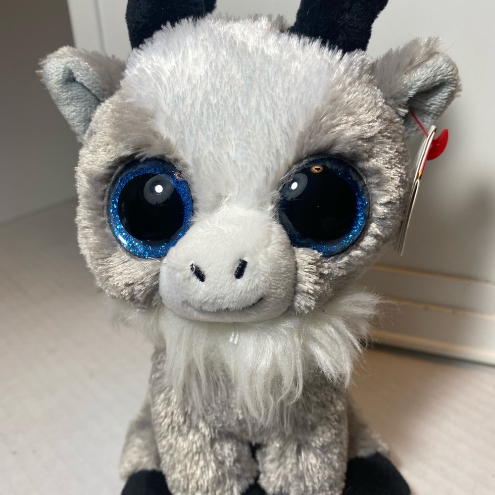 Ty Beanie Boos Gabby the Goat